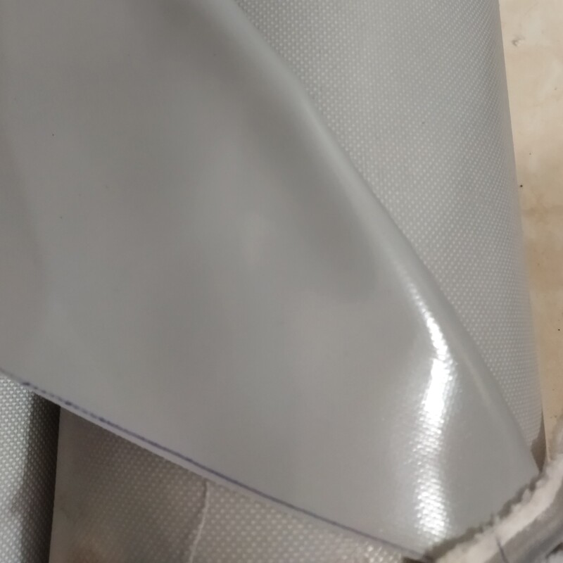 برزنت کانتینری عرض 3 متر  درجه یک ضد آب رنگ طوسی روشن  وزن بالا  خانه چادر اصل
